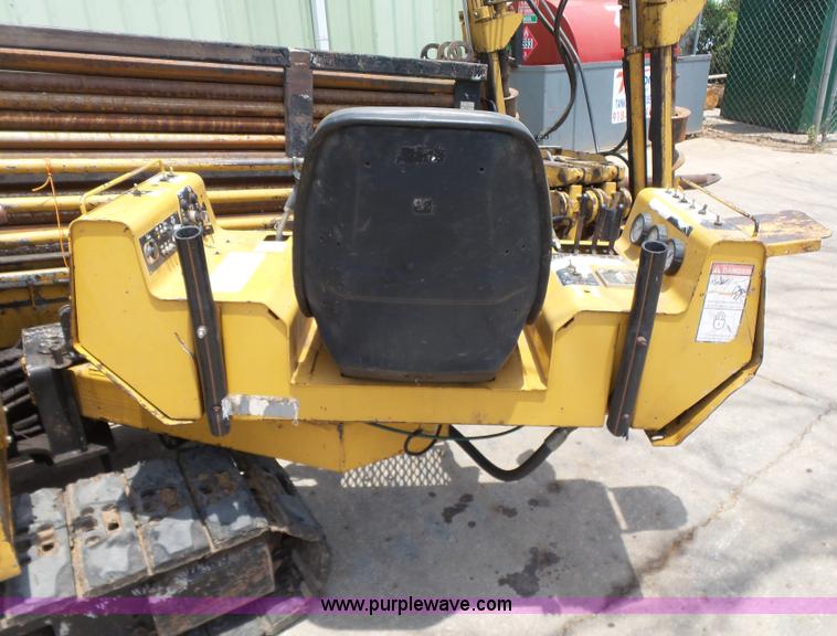 image for item K7111 2000 Vermeer D24X40A directional boring unit