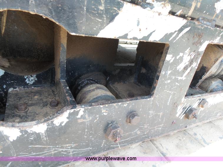 image for item K7111 2000 Vermeer D24X40A directional boring unit