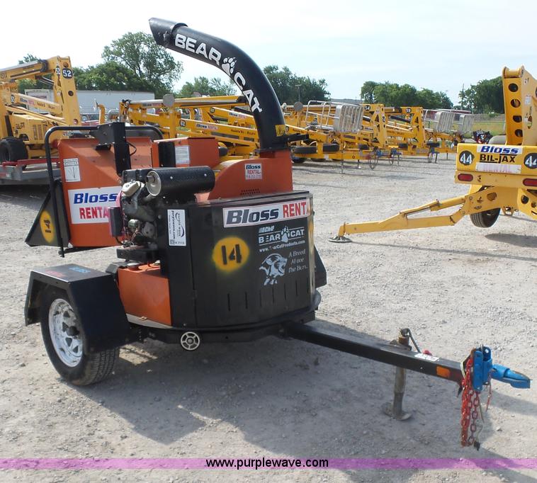 image for item K7112 2007 Bear Cat 76824 chipper