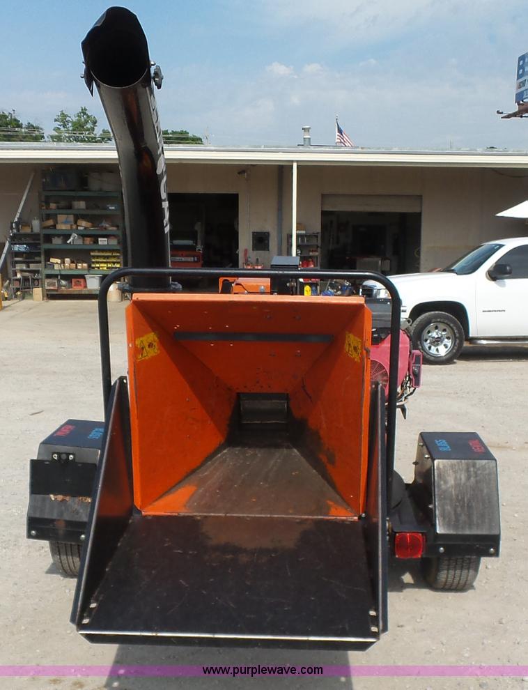 image for item K7112 2007 Bear Cat 76824 chipper