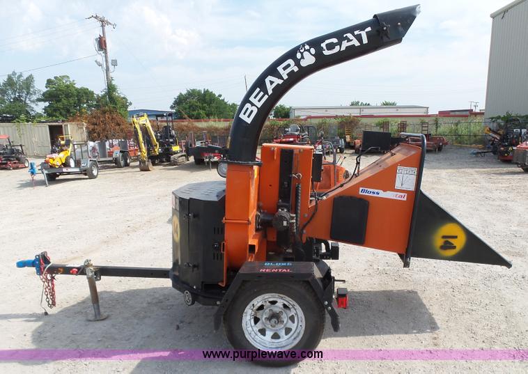 image for item K7112 2007 Bear Cat 76824 chipper