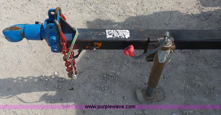 image for item K7112 2007 Bear Cat 76824 chipper