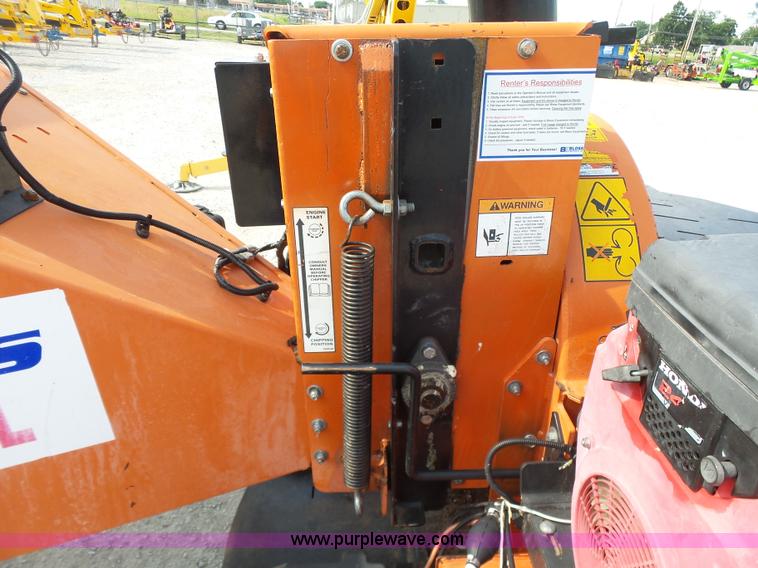 image for item K7112 2007 Bear Cat 76824 chipper