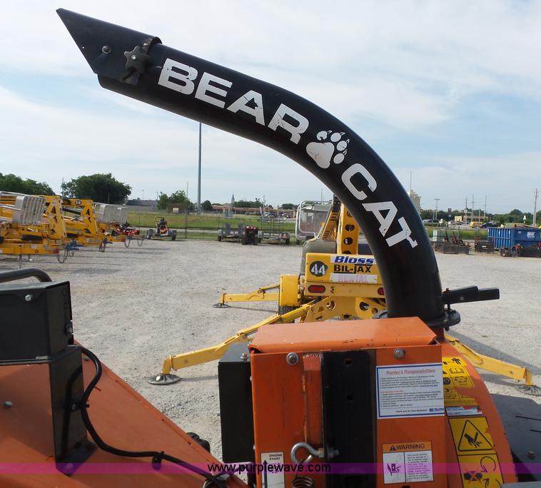 image for item K7112 2007 Bear Cat 76824 chipper