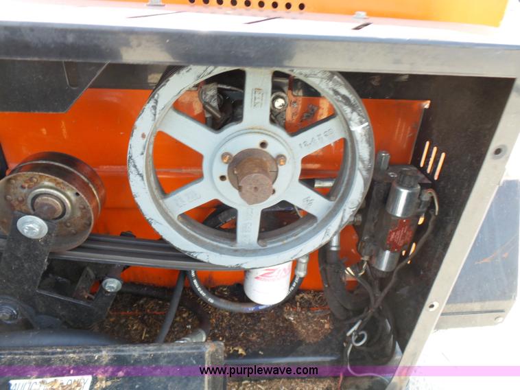 image for item K7112 2007 Bear Cat 76824 chipper