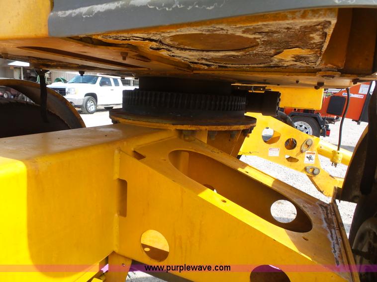 image for item K7113 2008 Biljax 3632DC boom lift