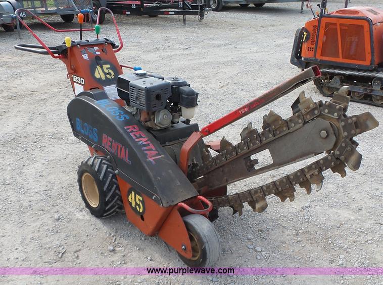 image for item K7115 2007 Ditch Witch 1230 trencher