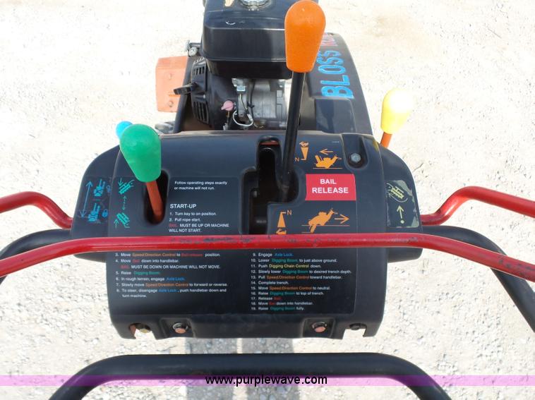 image for item K7115 2007 Ditch Witch 1230 trencher