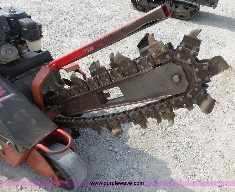 image for item K7115 2007 Ditch Witch 1230 trencher