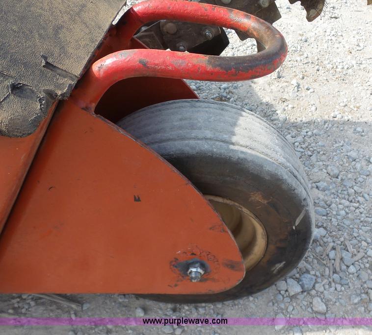 image for item K7115 2007 Ditch Witch 1230 trencher