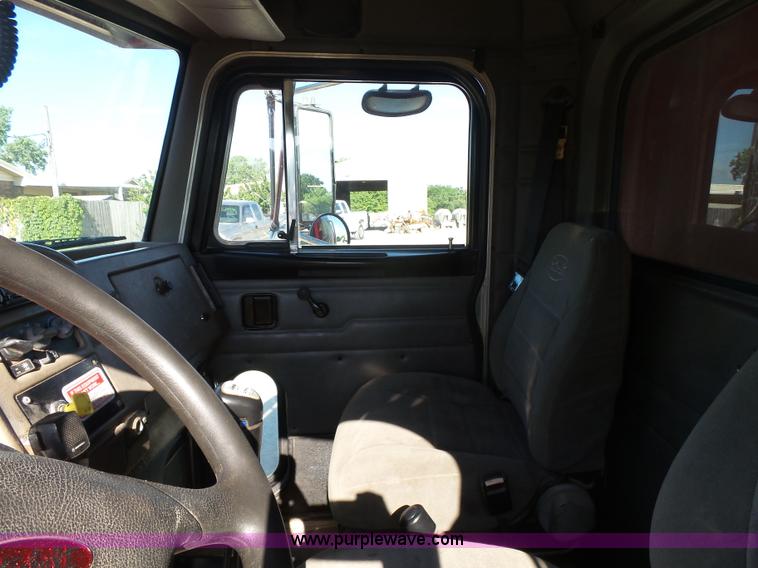 image for item K7119 2003 Peterbilt 330 dump truck