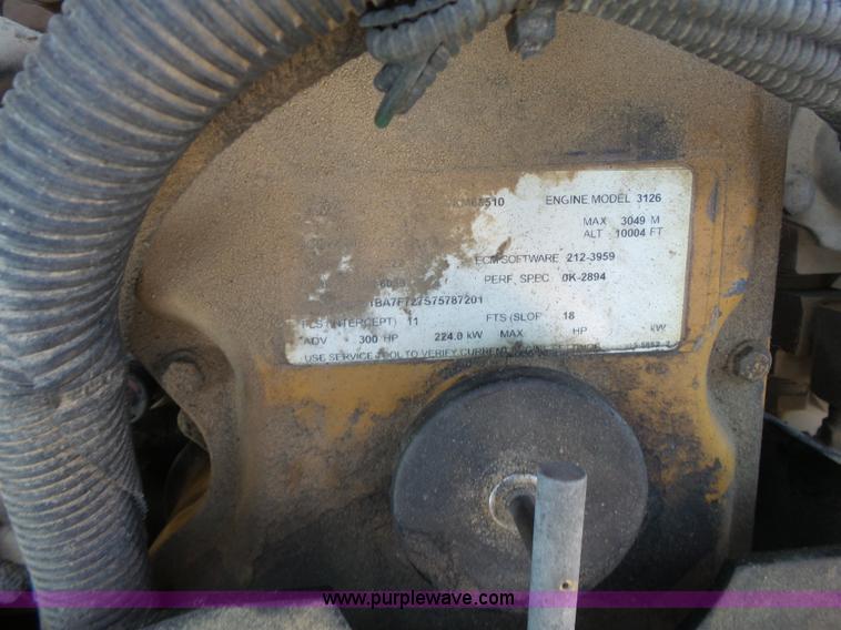 image for item K7119 2003 Peterbilt 330 dump truck