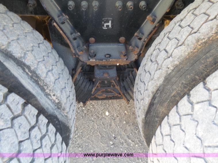 image for item K7119 2003 Peterbilt 330 dump truck