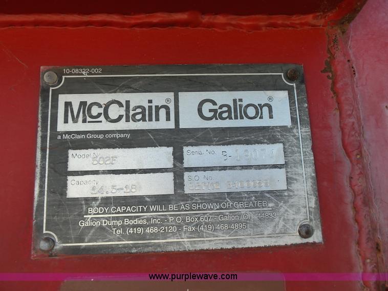 image for item K7119 2003 Peterbilt 330 dump truck