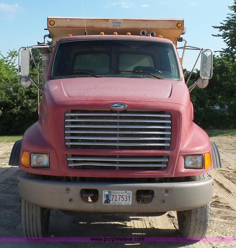 image for item K7120 1999 Sterling L8513 dump truck