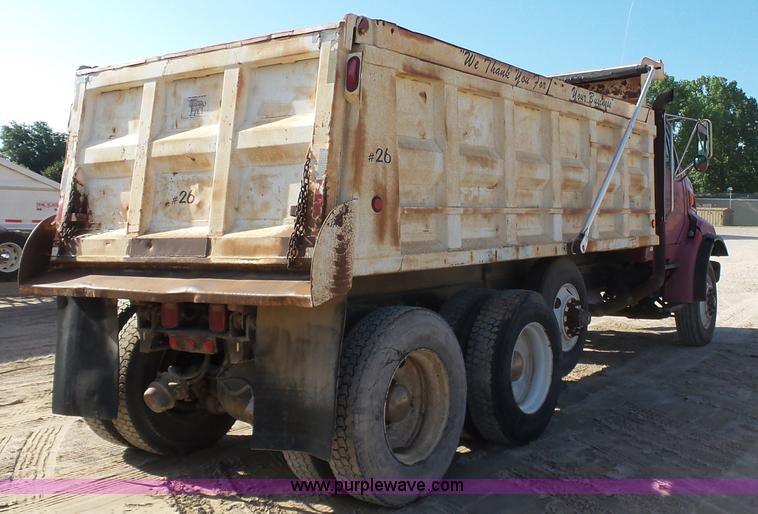 image for item K7120 1999 Sterling L8513 dump truck