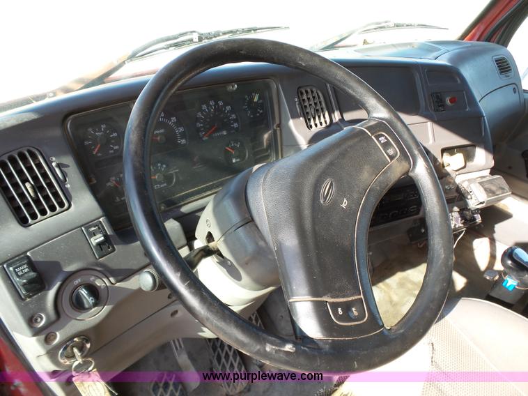 image for item K7120 1999 Sterling L8513 dump truck