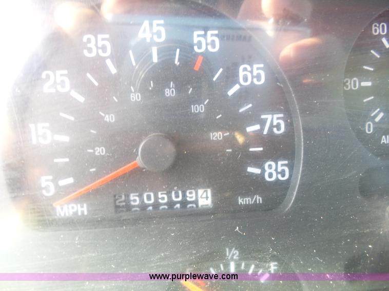 image for item K7120 1999 Sterling L8513 dump truck