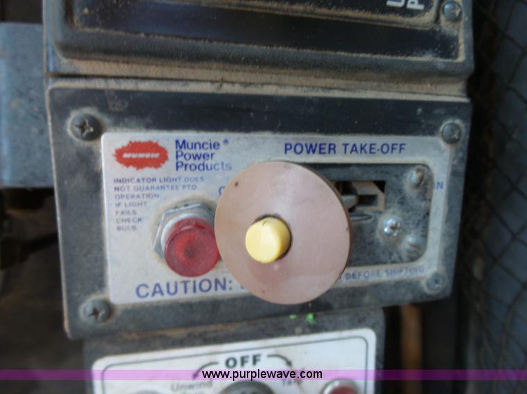 image for item K7120 1999 Sterling L8513 dump truck