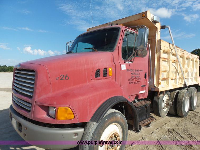 image for item K7120 1999 Sterling L8513 dump truck