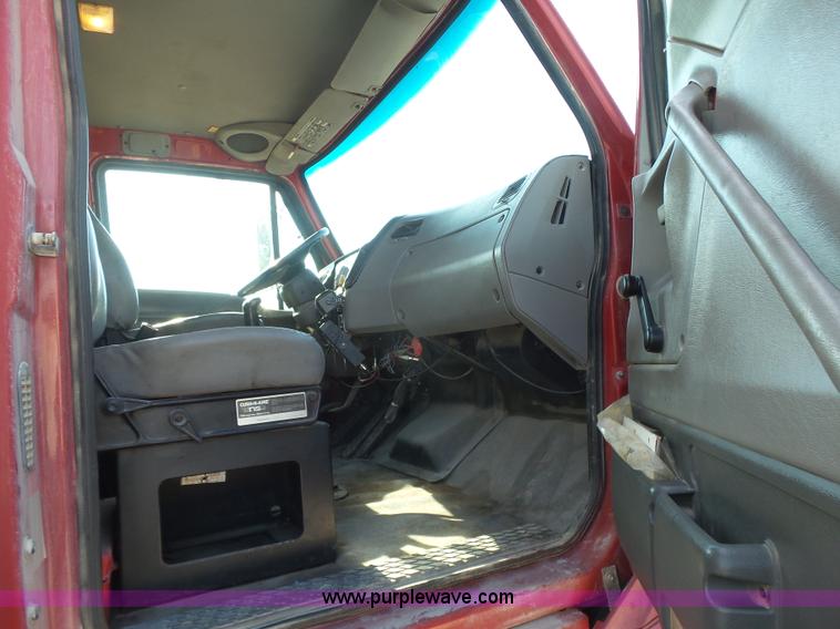 image for item K7120 1999 Sterling L8513 dump truck