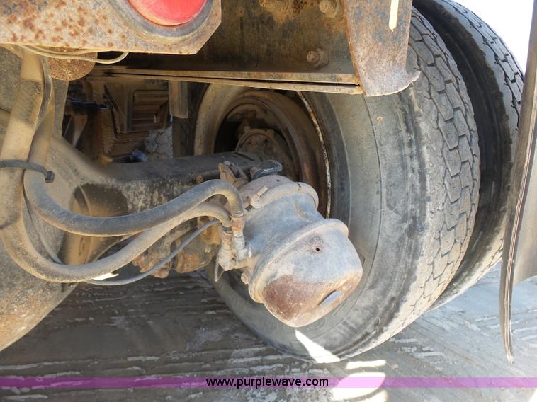 image for item K7120 1999 Sterling L8513 dump truck