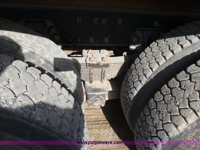 image for item K7120 1999 Sterling L8513 dump truck