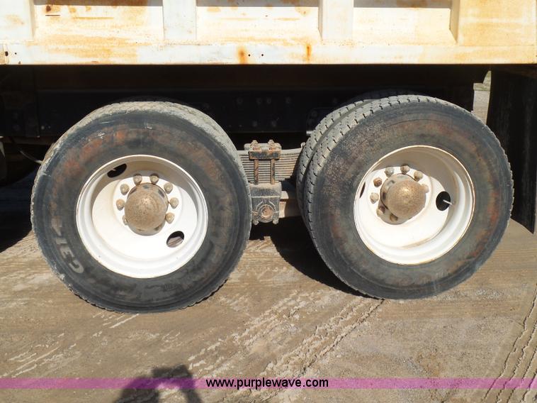 image for item K7120 1999 Sterling L8513 dump truck
