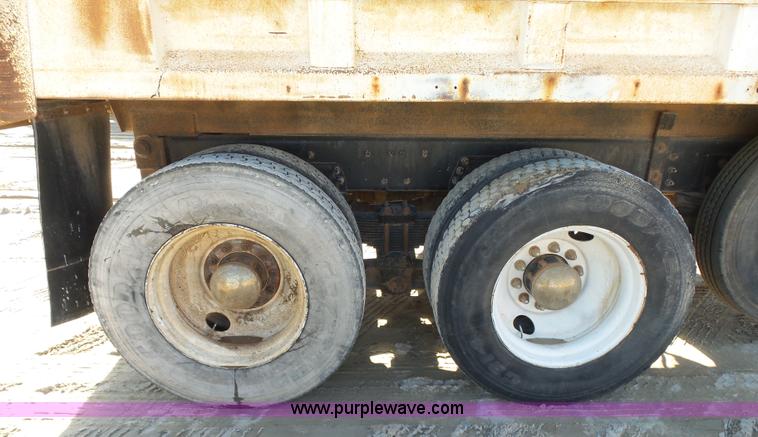 image for item K7120 1999 Sterling L8513 dump truck