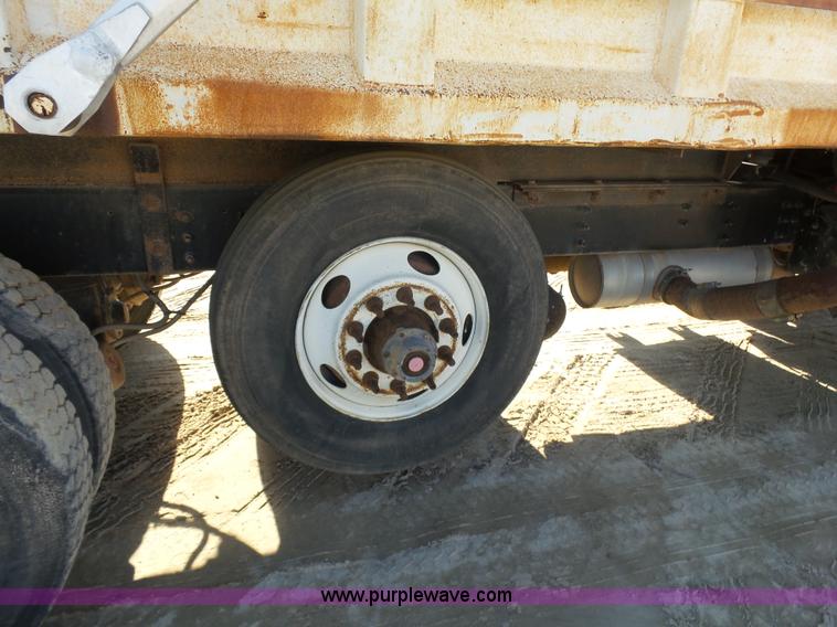 image for item K7120 1999 Sterling L8513 dump truck