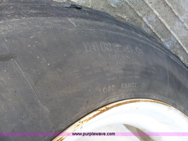 image for item K7120 1999 Sterling L8513 dump truck