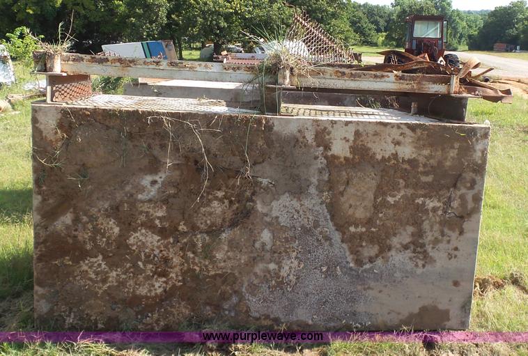 image for item K7121 (5) dredge pontoons