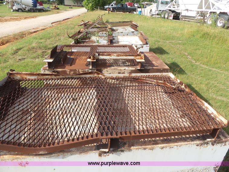 image for item K7121 (5) dredge pontoons