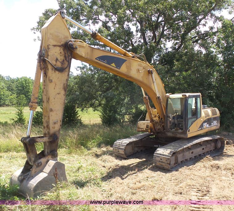 image for item K7122 2002 Caterpillar 325C LC excavator