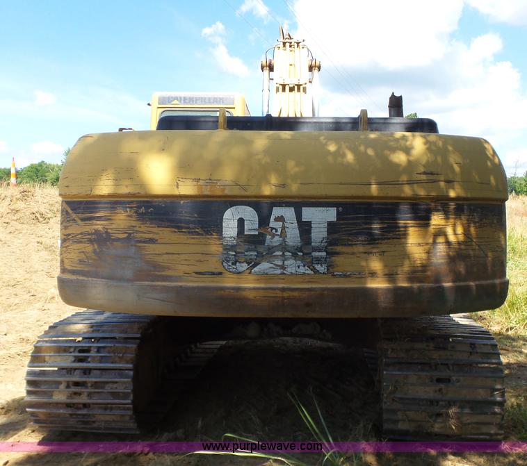 image for item K7122 2002 Caterpillar 325C LC excavator