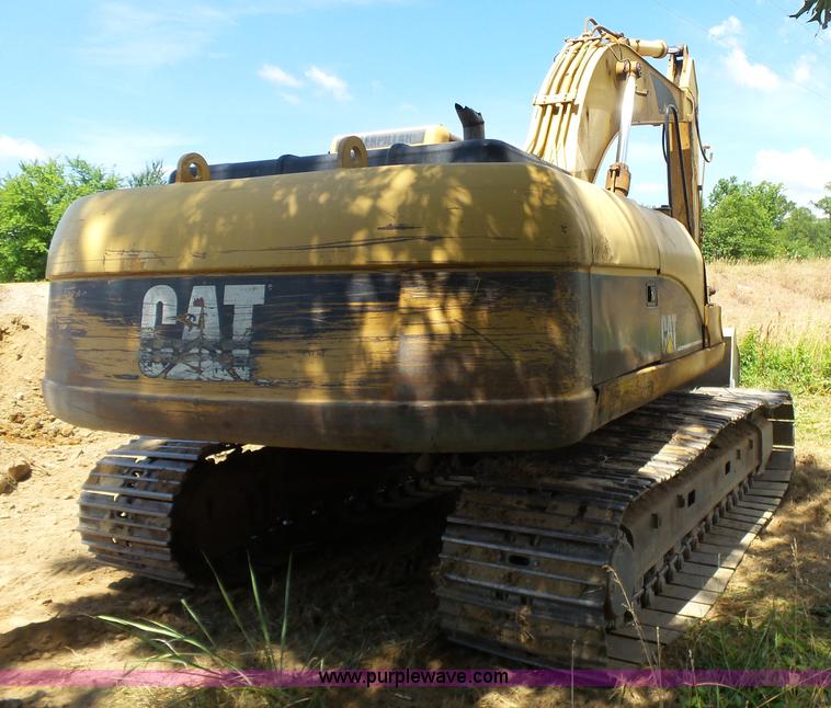 image for item K7122 2002 Caterpillar 325C LC excavator