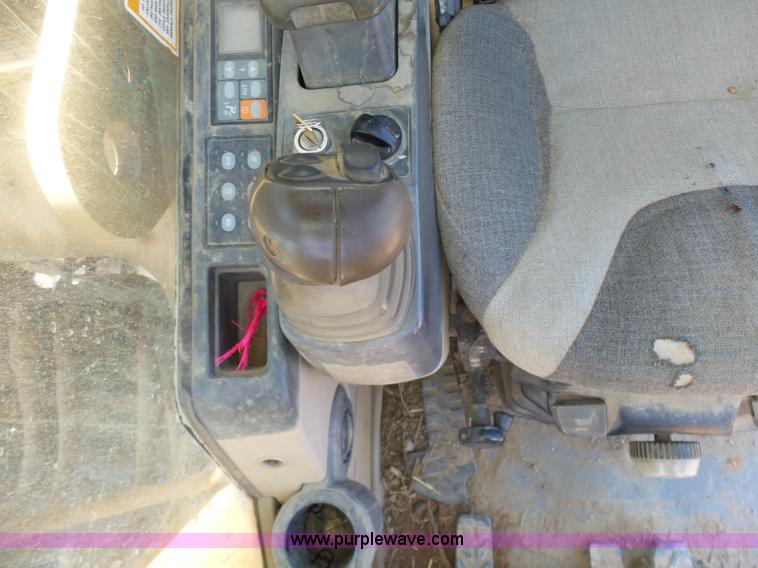 image for item K7122 2002 Caterpillar 325C LC excavator