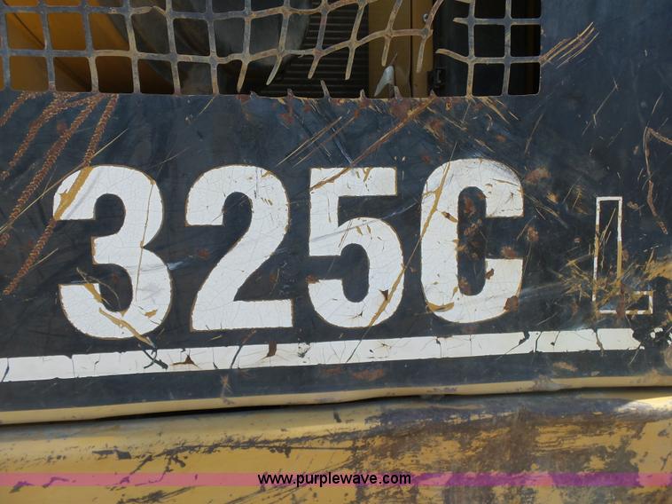 image for item K7122 2002 Caterpillar 325C LC excavator