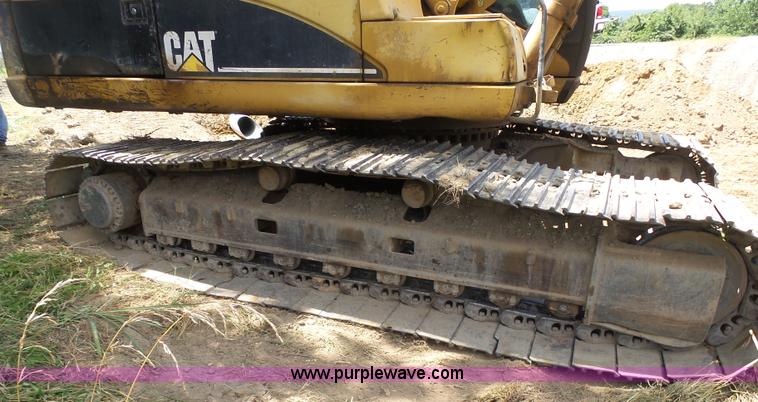 image for item K7122 2002 Caterpillar 325C LC excavator