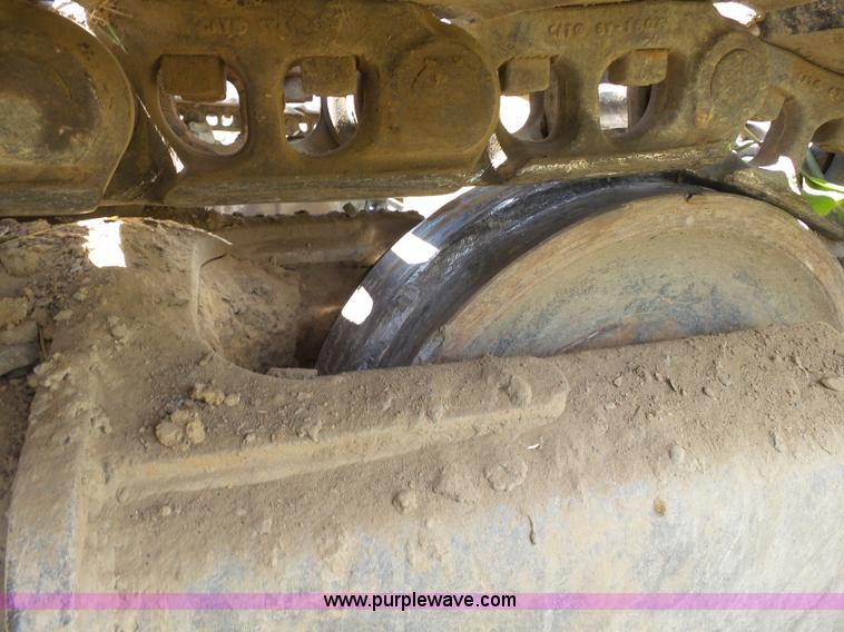 image for item K7122 2002 Caterpillar 325C LC excavator