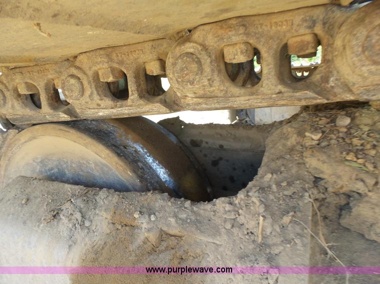 image for item K7122 2002 Caterpillar 325C LC excavator