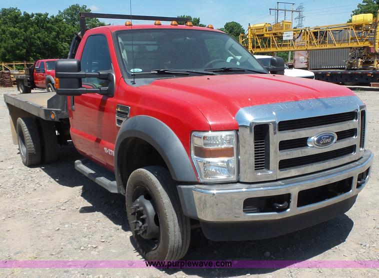 image for item K7132 2009 Ford F550 Super Duty XLT flatbed truck