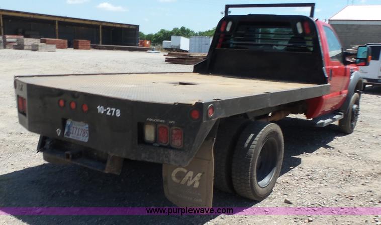 image for item K7132 2009 Ford F550 Super Duty XLT flatbed truck