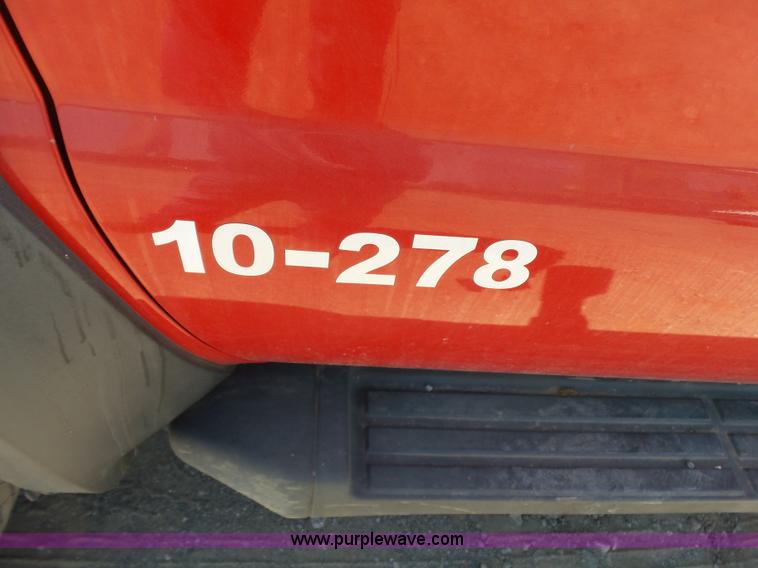 image for item K7132 2009 Ford F550 Super Duty XLT flatbed truck