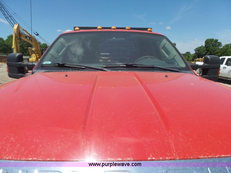 image for item K7132 2009 Ford F550 Super Duty XLT flatbed truck