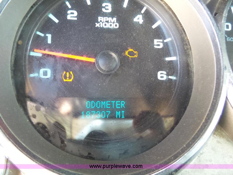 image for item K7133 2009 Chevrolet Silverado 2500HD Ext. Cab pickup truck