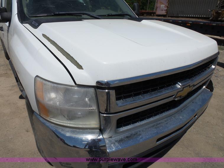 image for item K7133 2009 Chevrolet Silverado 2500HD Ext. Cab pickup truck