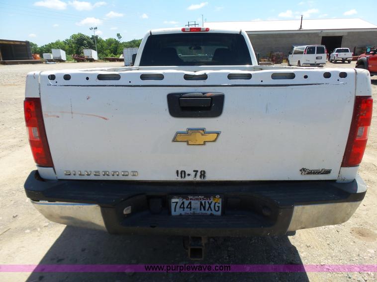image for item K7133 2009 Chevrolet Silverado 2500HD Ext. Cab pickup truck