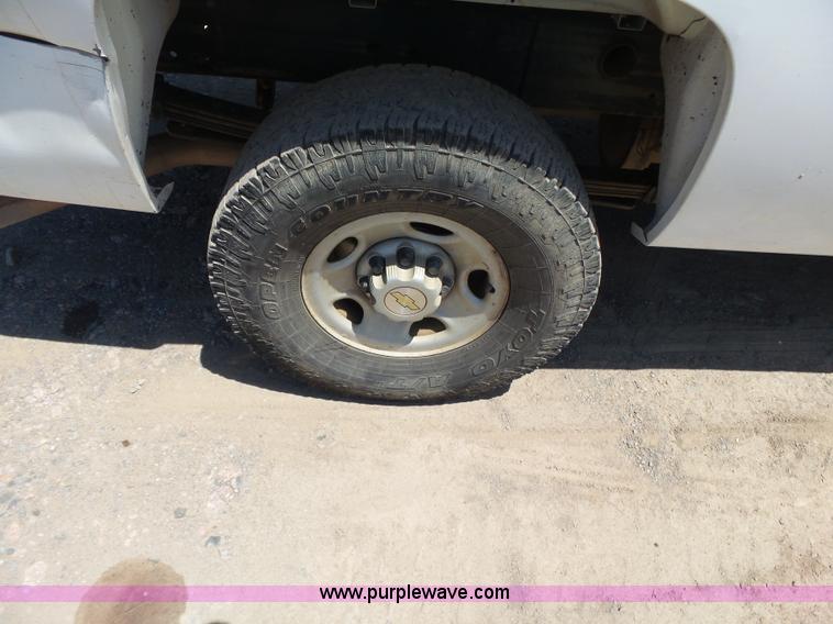 image for item K7133 2009 Chevrolet Silverado 2500HD Ext. Cab pickup truck