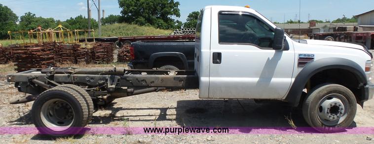 image for item K7134 2009 Ford F550 Super Duty XL cab and chassis